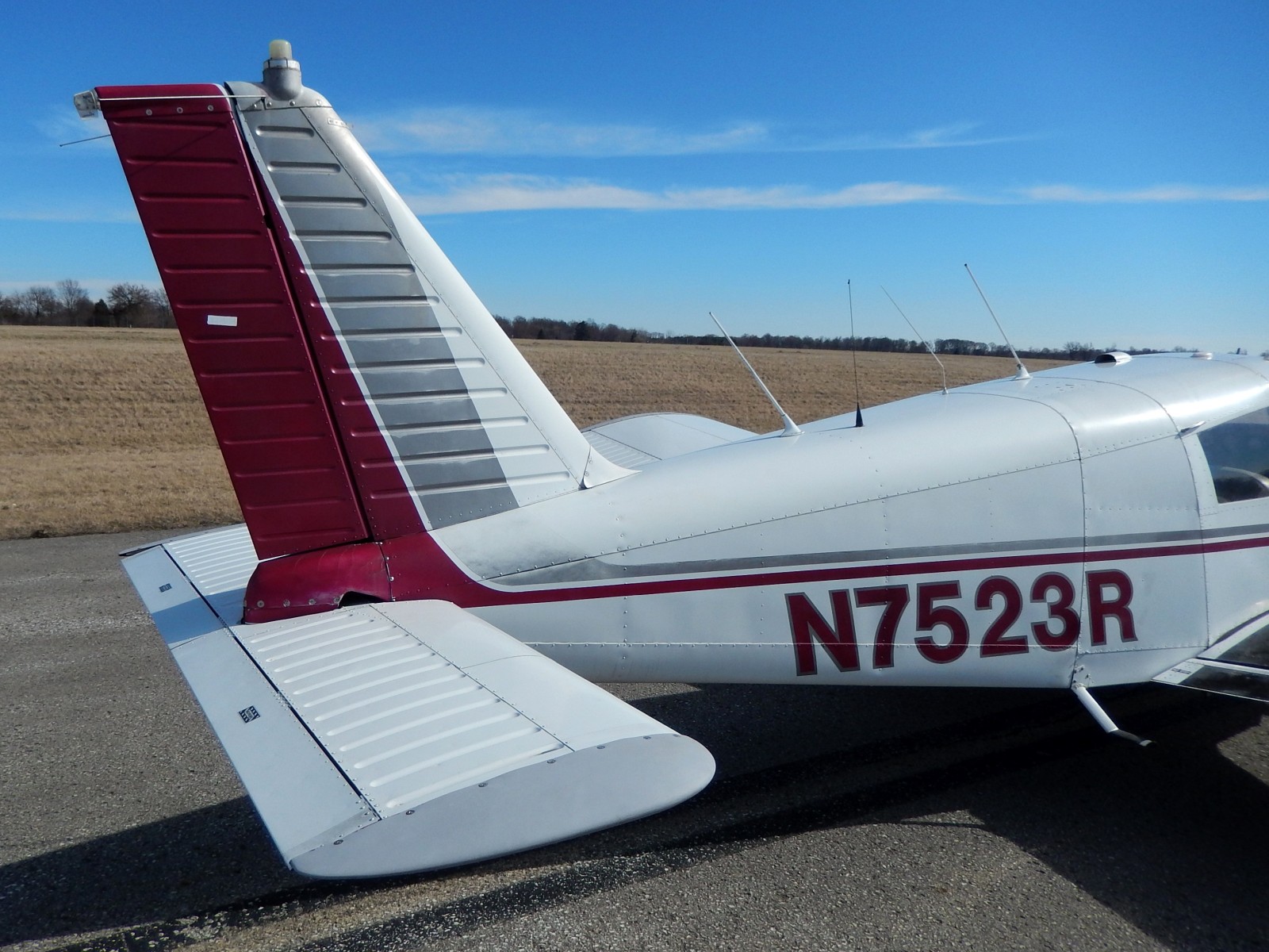 Piper Cherokee 140 - N7523R