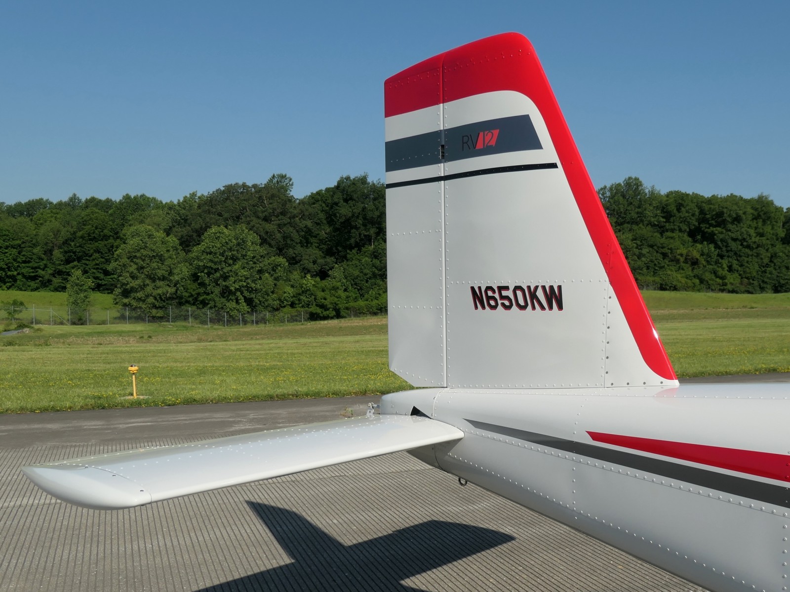 Vans RV-12 - N650KW