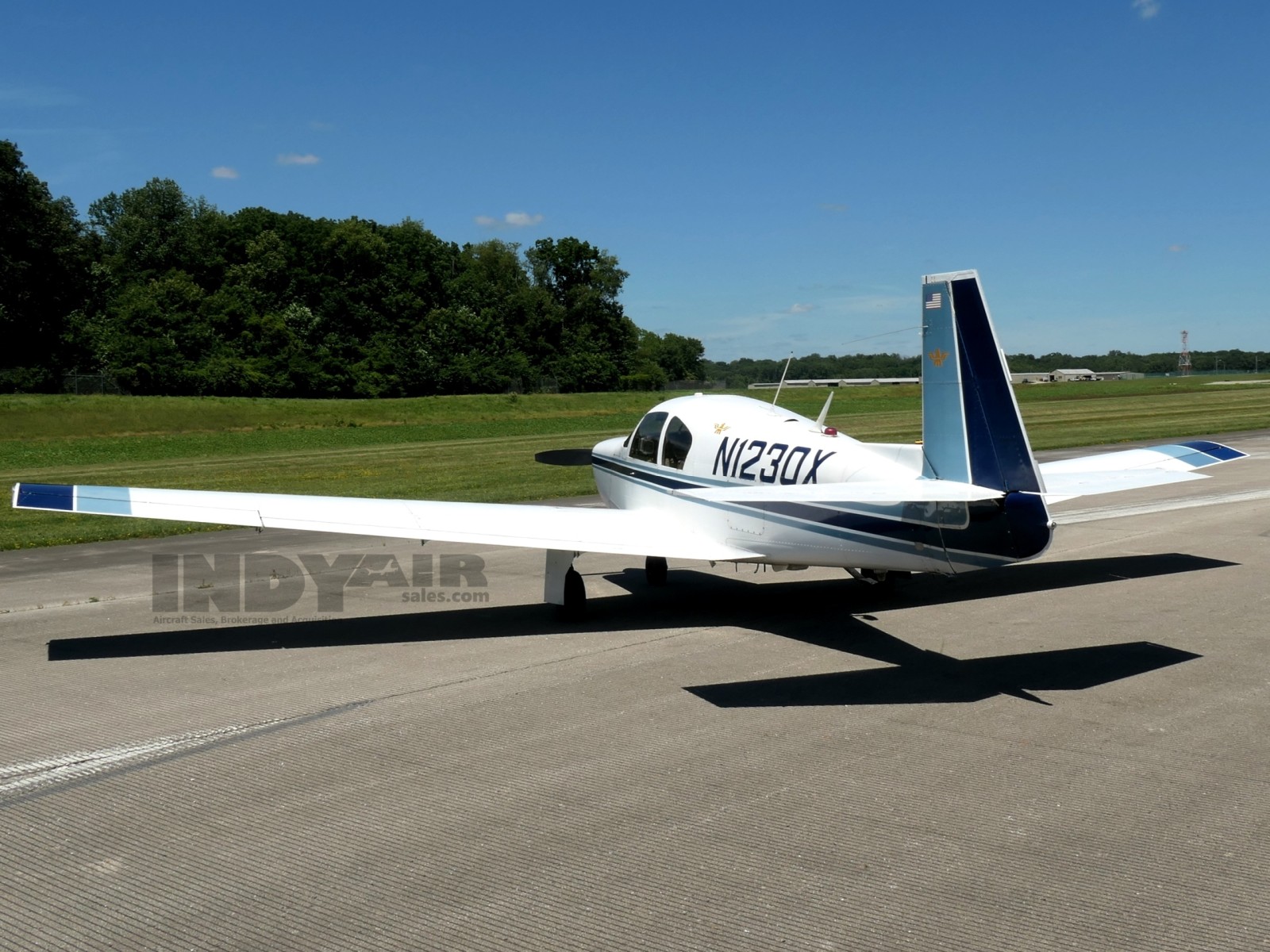 Mooney M20E - N1230X