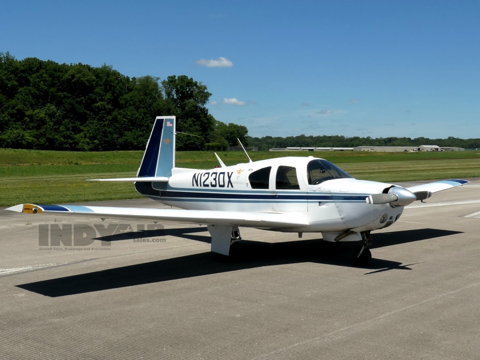 Mooney M20E - N1230X