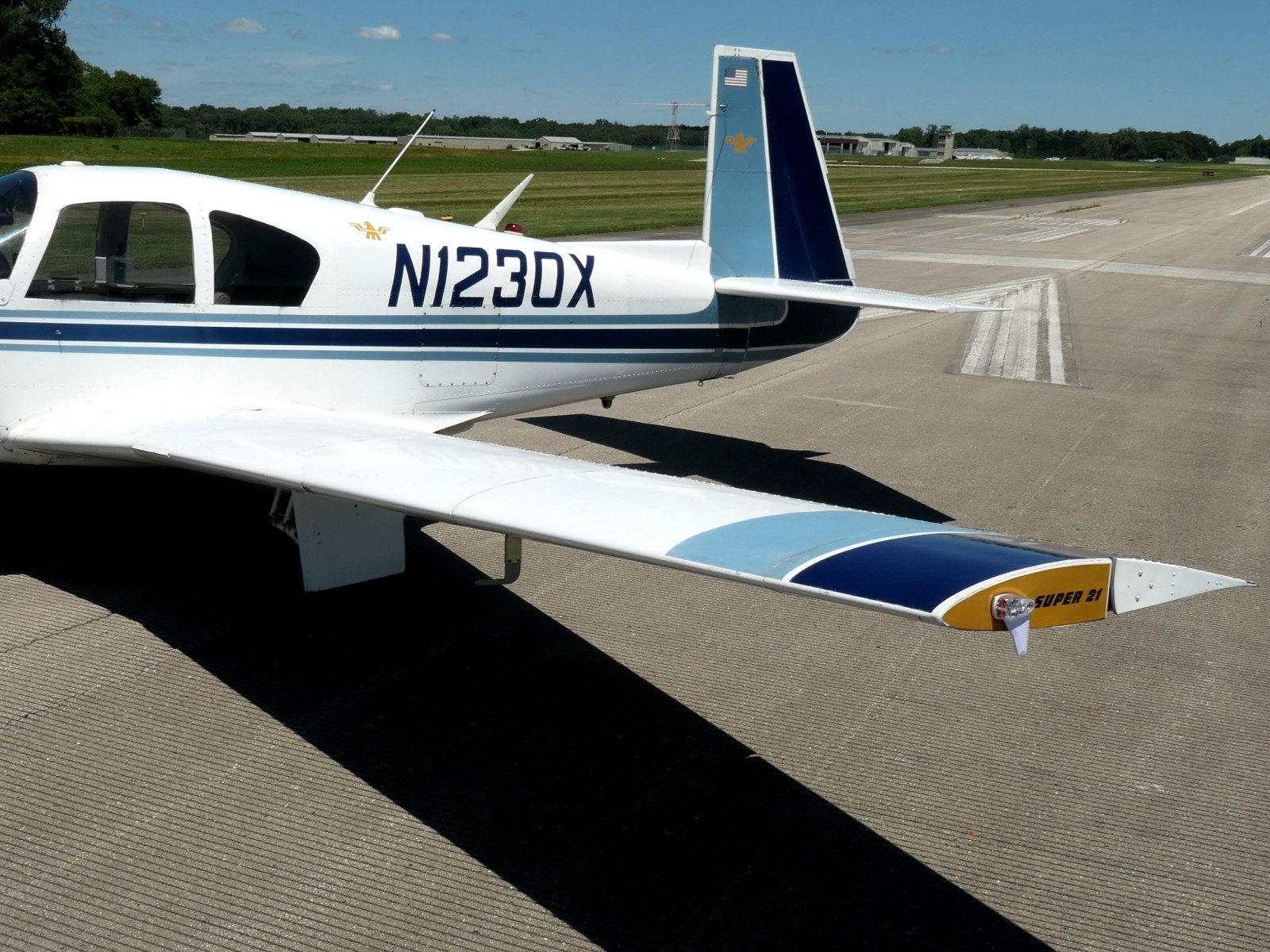 Mooney M20E - N1230X