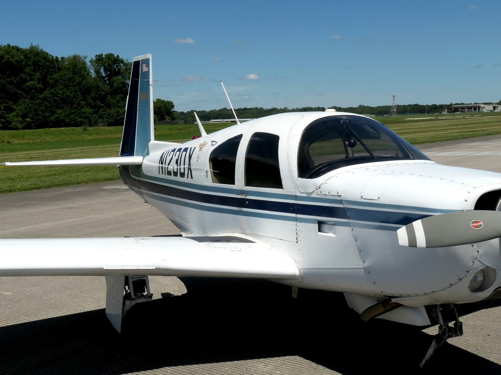 Mooney M20E - N1230X