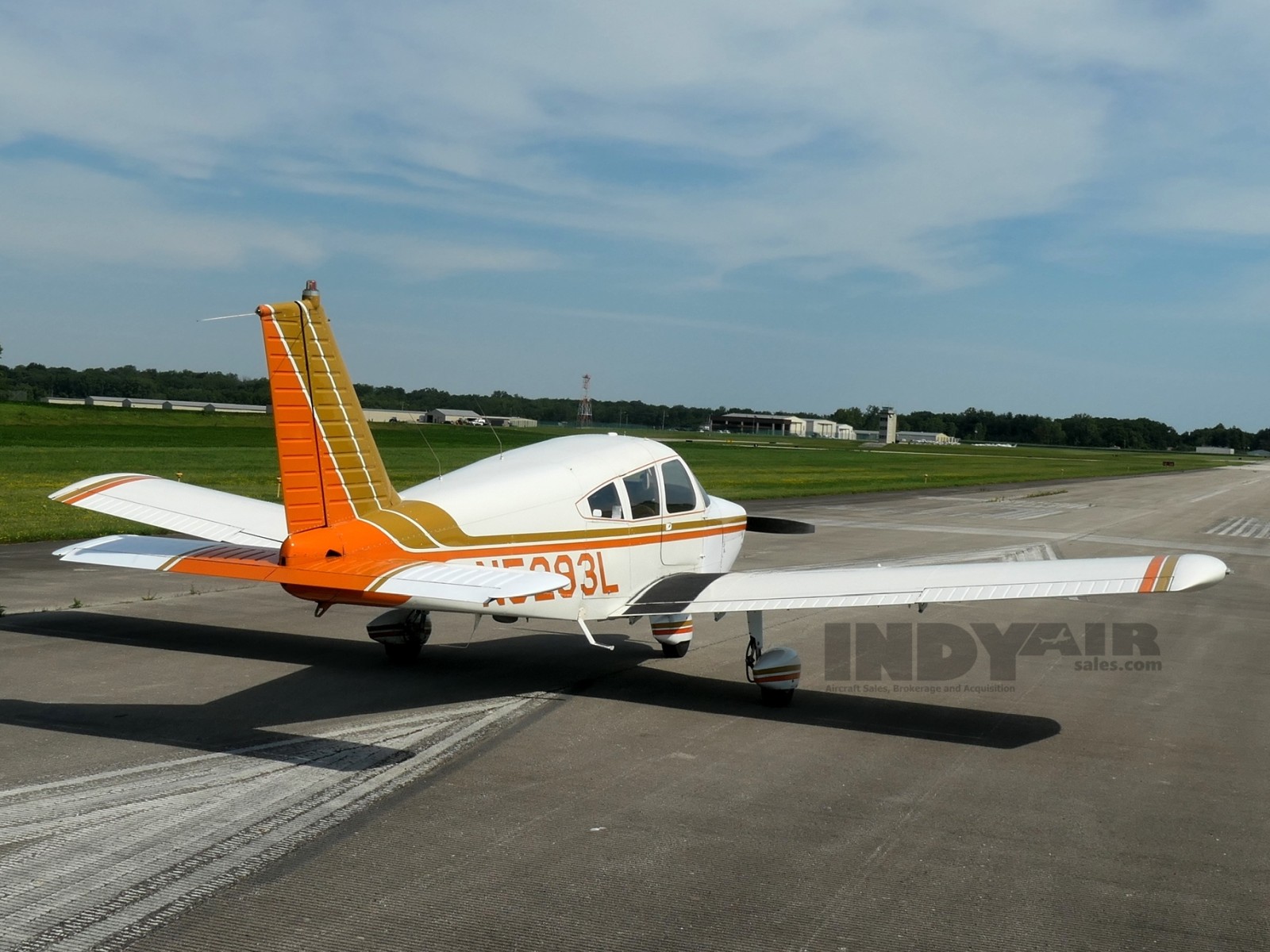 Piper Cherokee 180D - N5293L