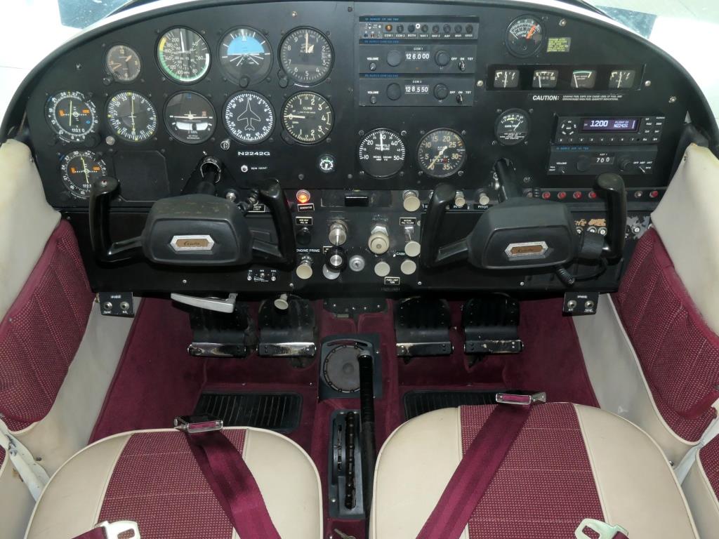 Cessna 182 Skylane - N2242G