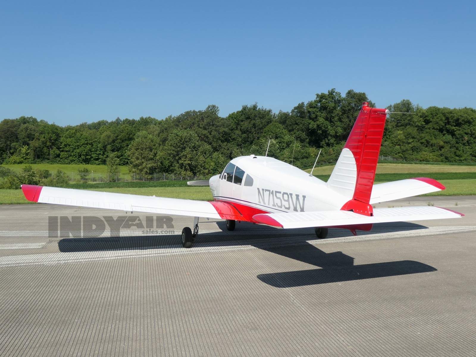 Piper Cherokee 180 - N7159W