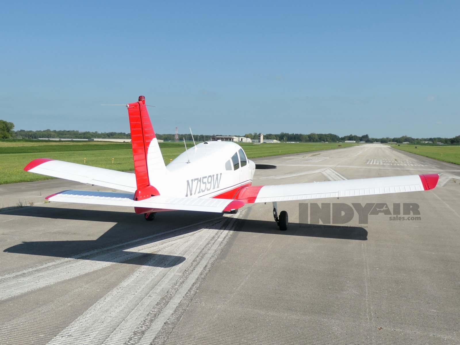 Piper Cherokee 180 - N7159W