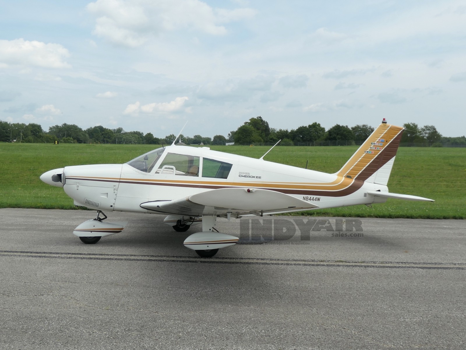 Piper Cherokee 180C - N8444W