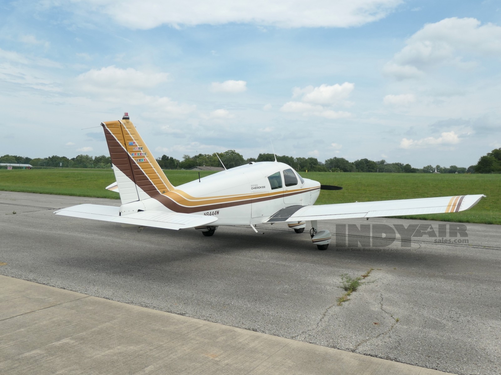 Piper Cherokee 180C - N8444W