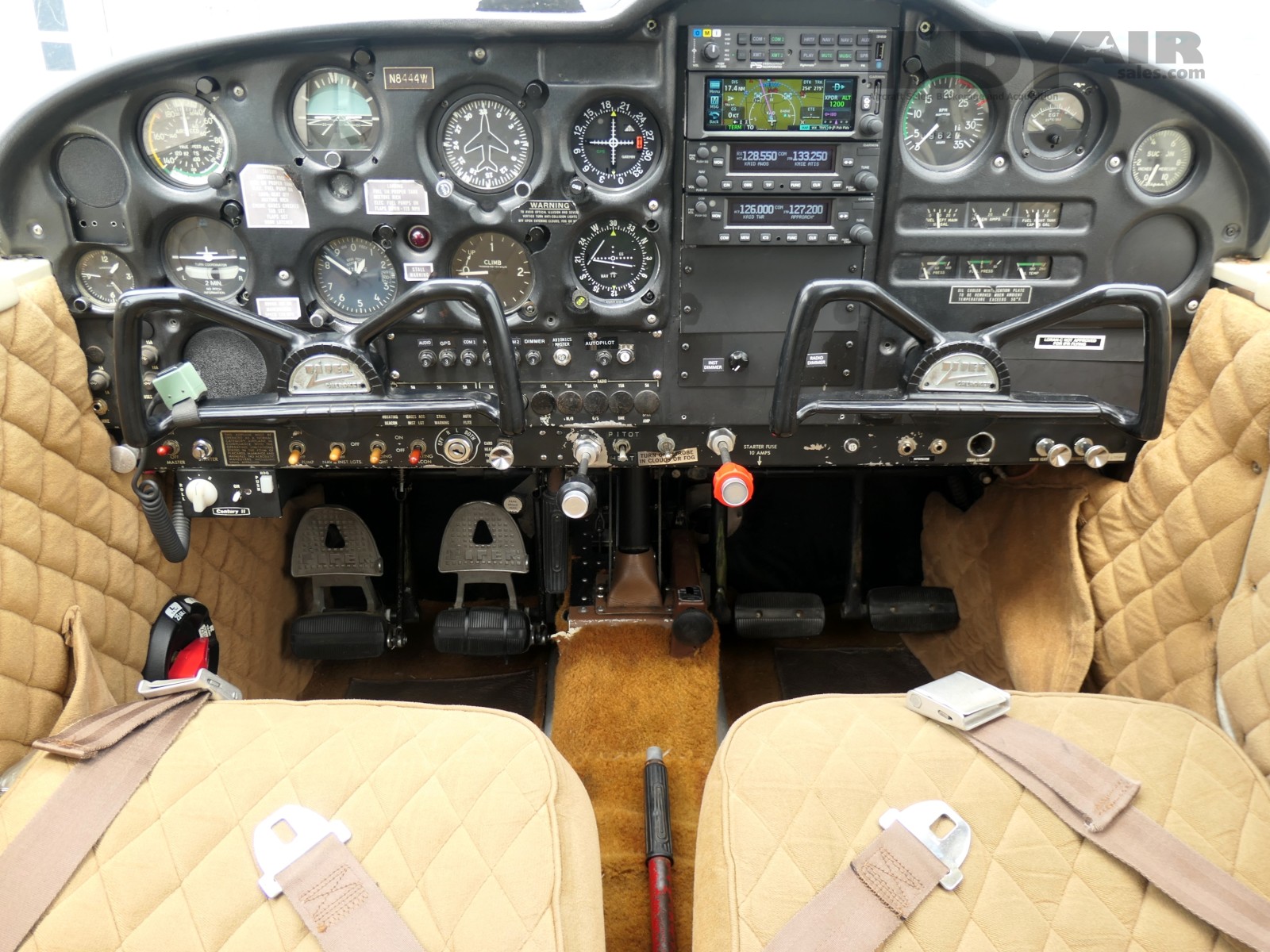 Piper Cherokee 180C - N8444W