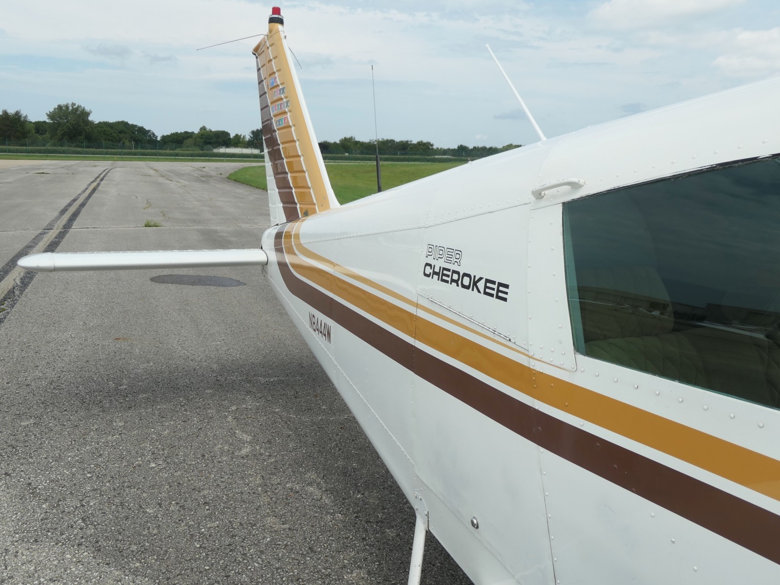 Piper Cherokee 180C - N8444W