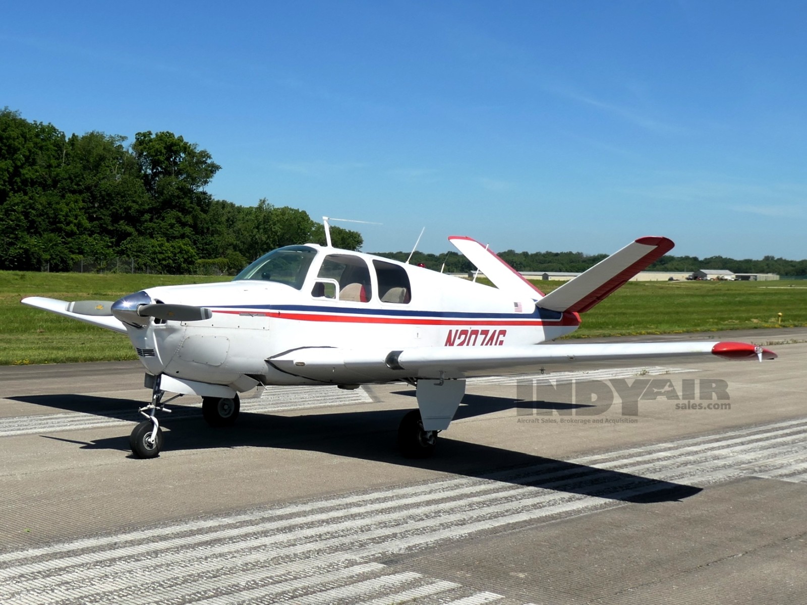 Beechcraft Bonanza D35 - N2074G