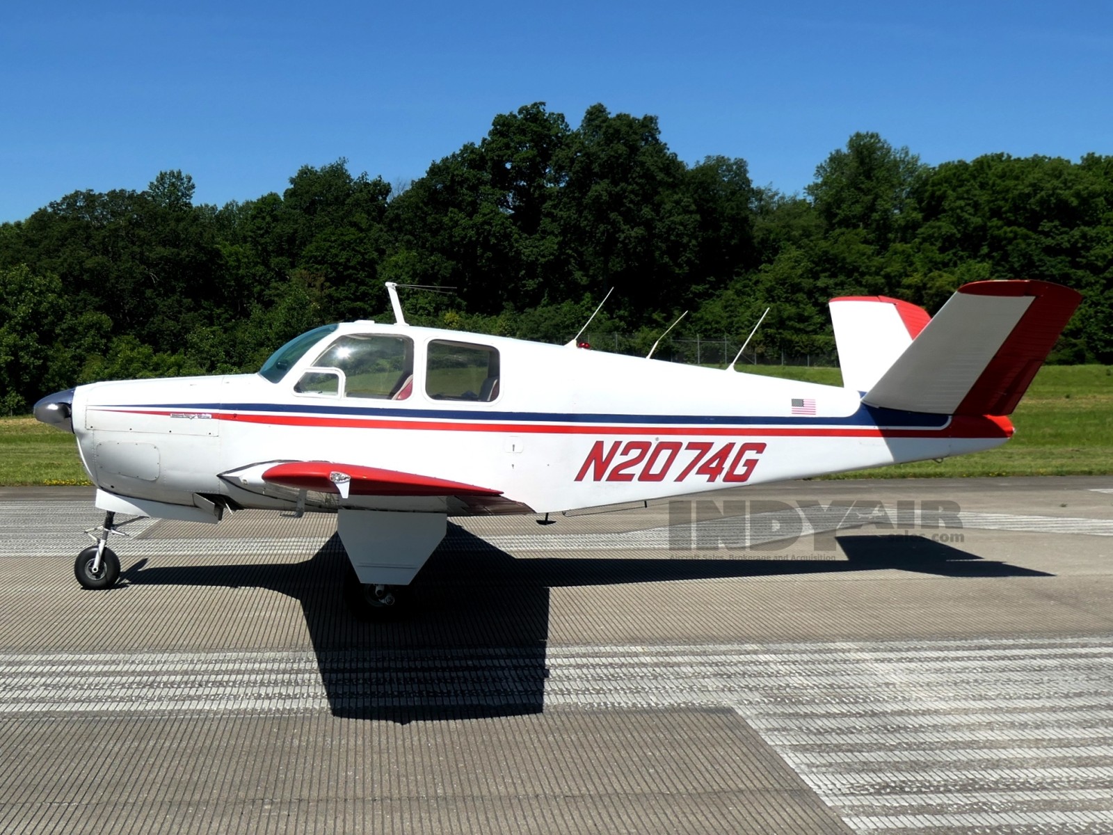 Beechcraft Bonanza D35 - N2074G