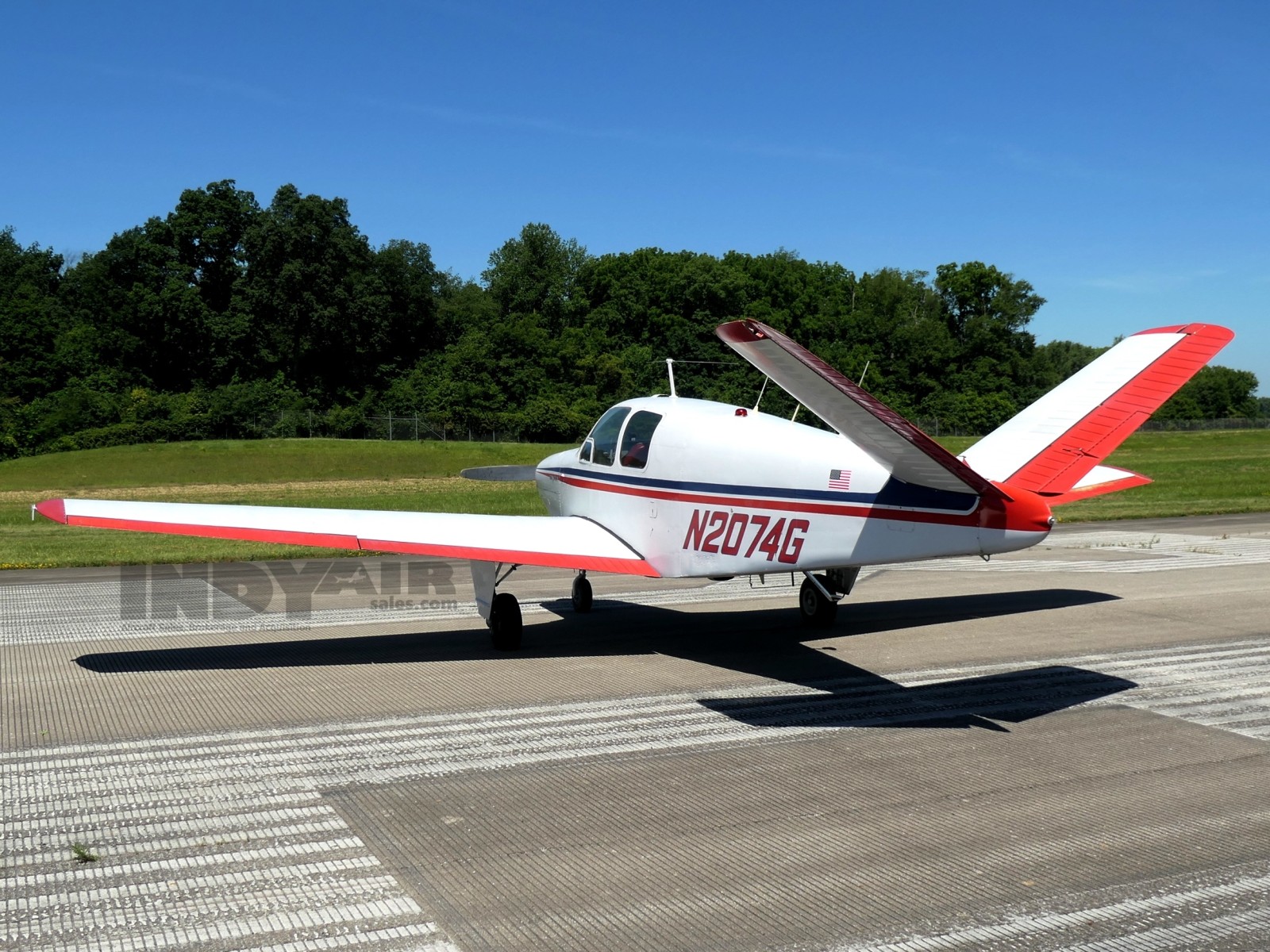 Beechcraft Bonanza D35 - N2074G