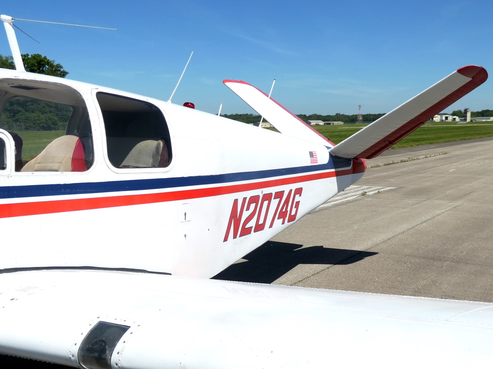 Beechcraft Bonanza D35 - N2074G