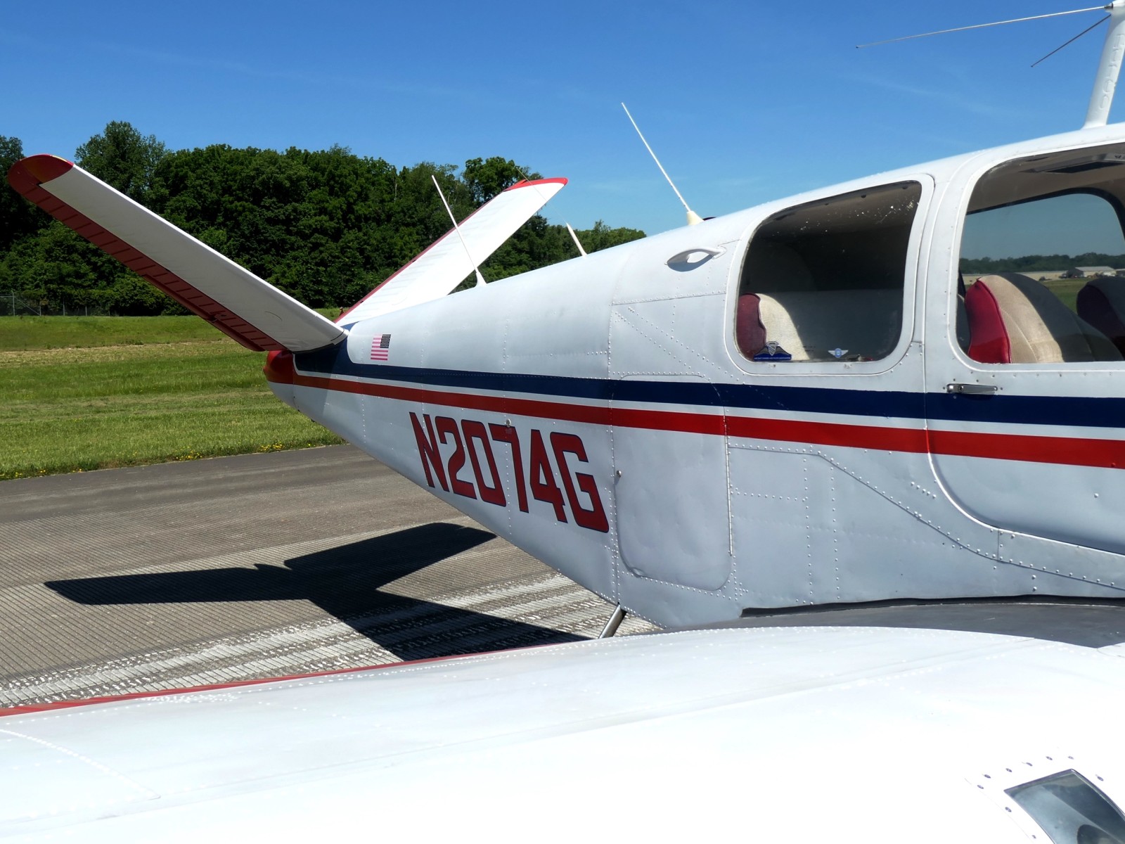 Beechcraft Bonanza D35 - N2074G