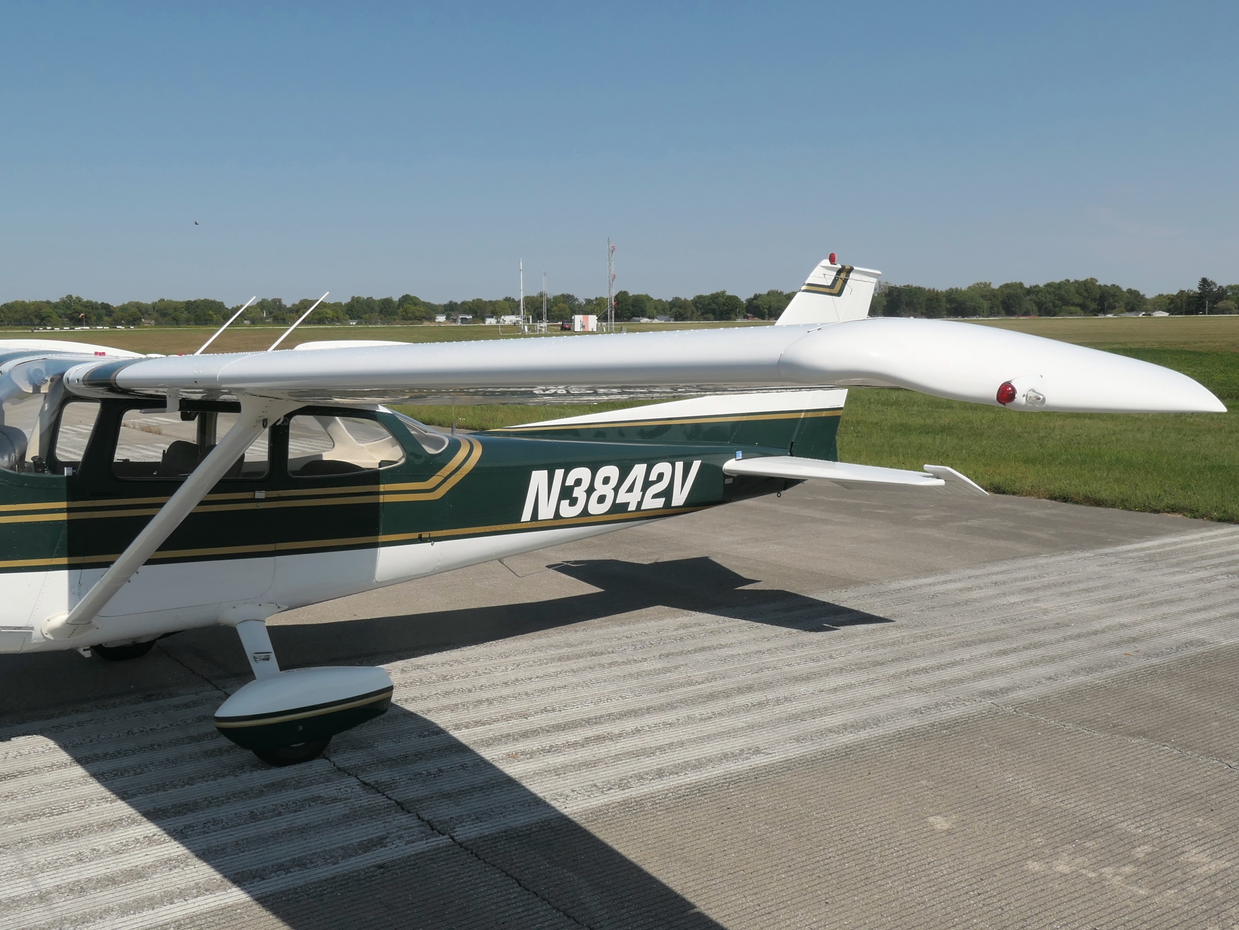 Cessna 172M - N3842V