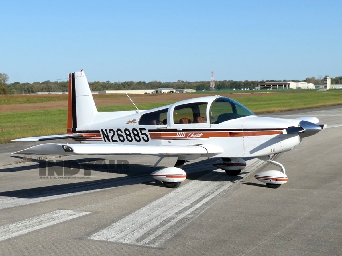 Grumman AA5A - N26885