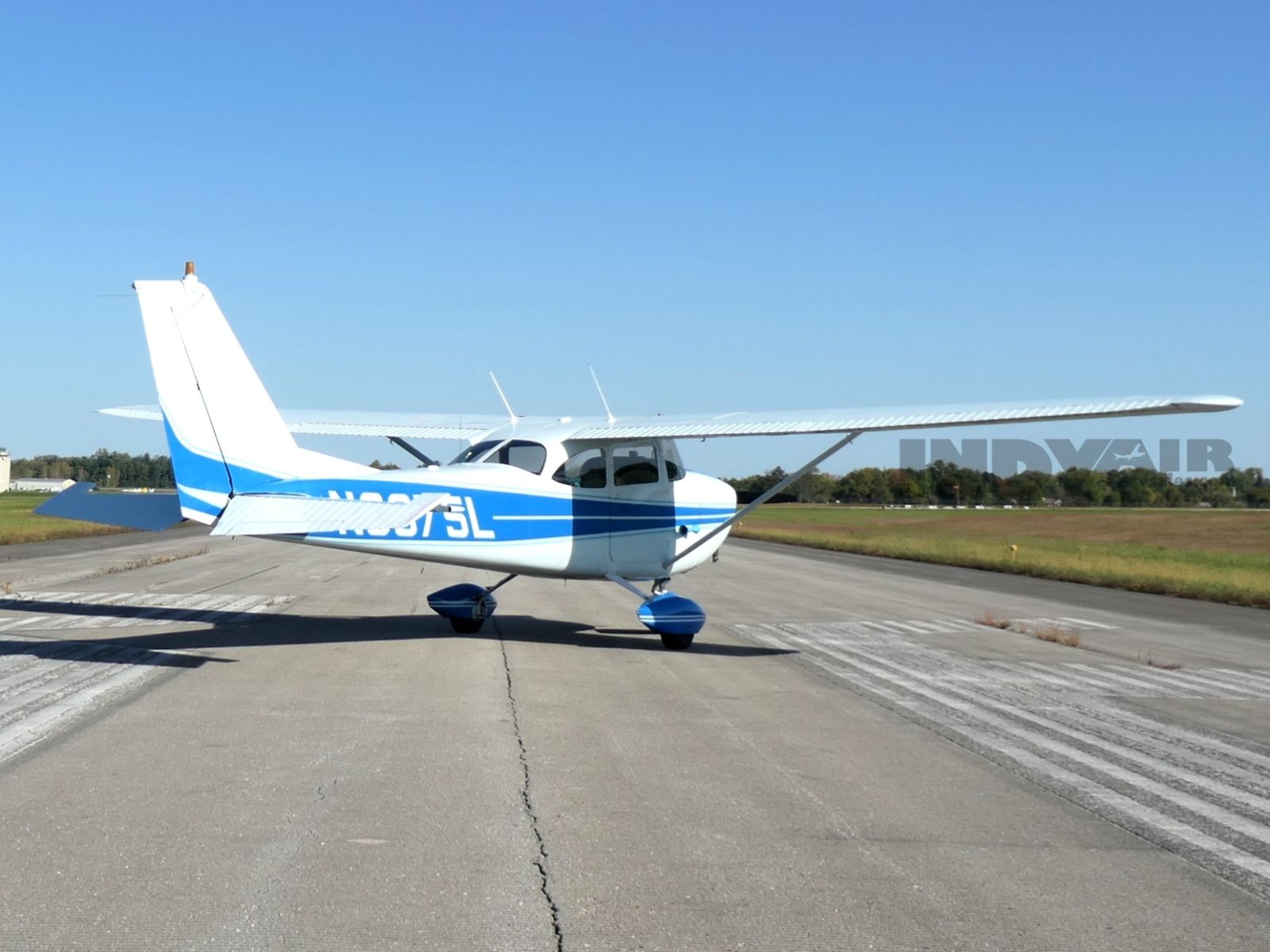 Cessna 172G - N3975L