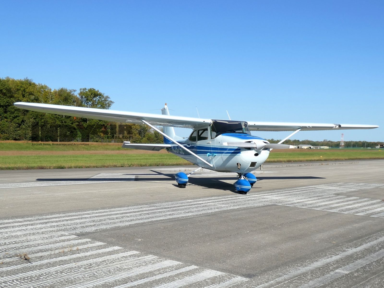 Cessna 172G - N3975L