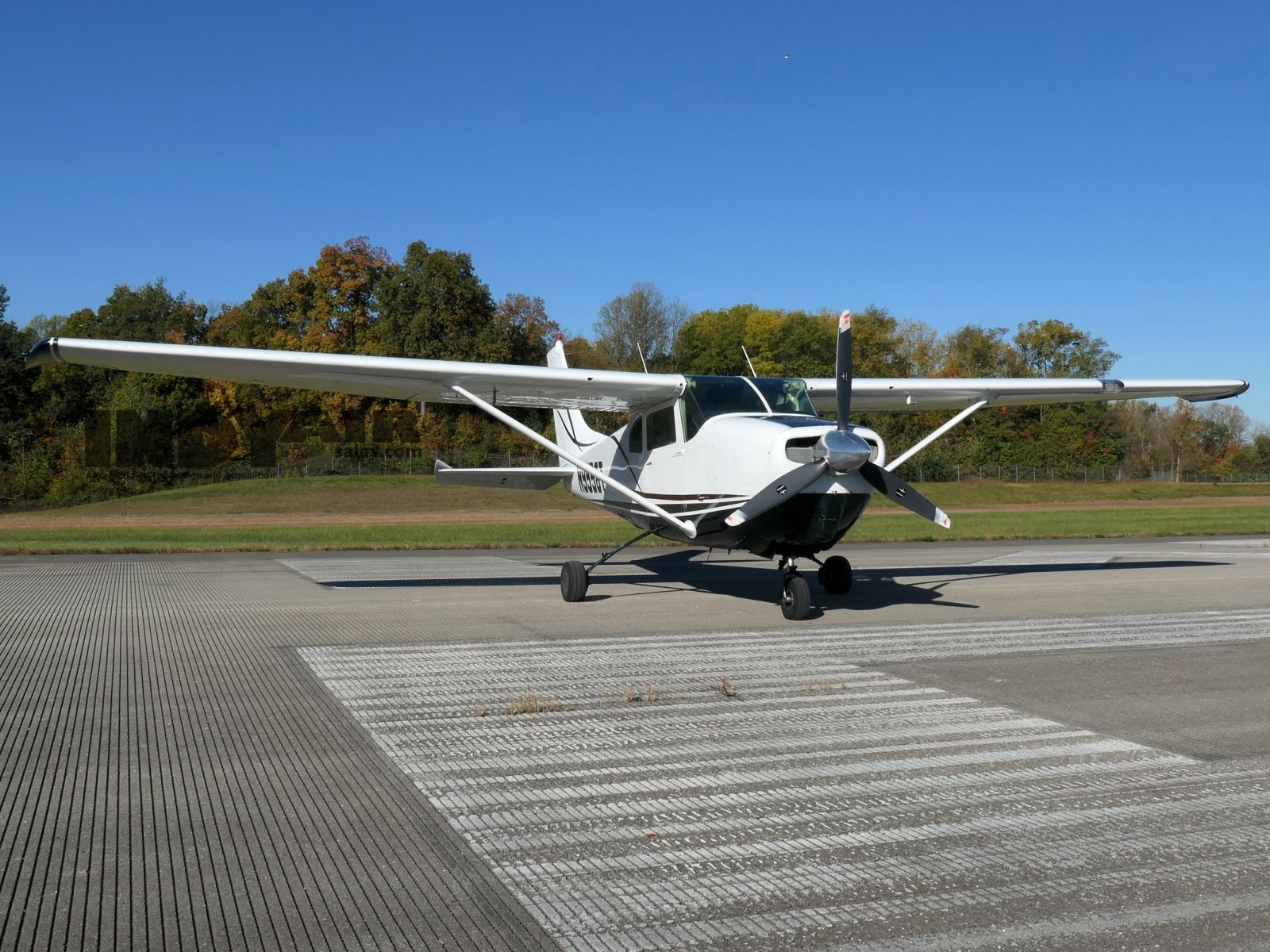 Cessna 210 - N9558T