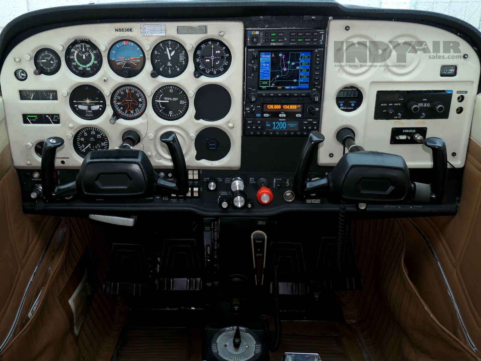 Cessna 172N - N5536E