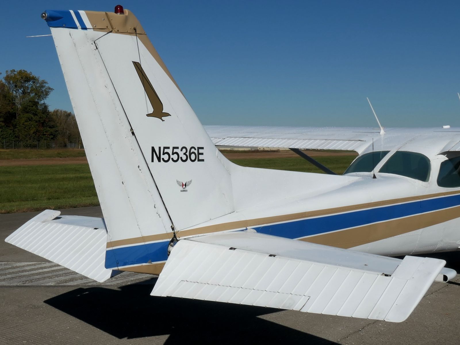 Cessna 172N - N5536E