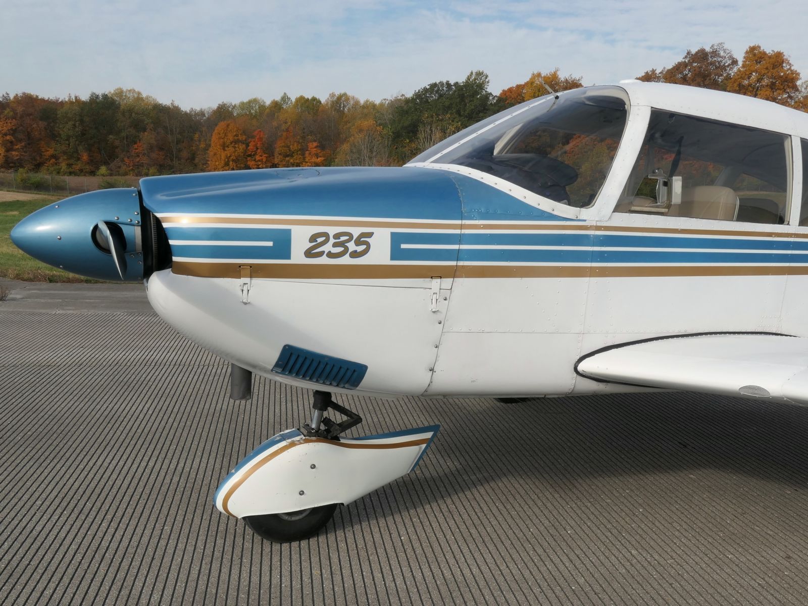 Piper Cherokee 235 - N6000T