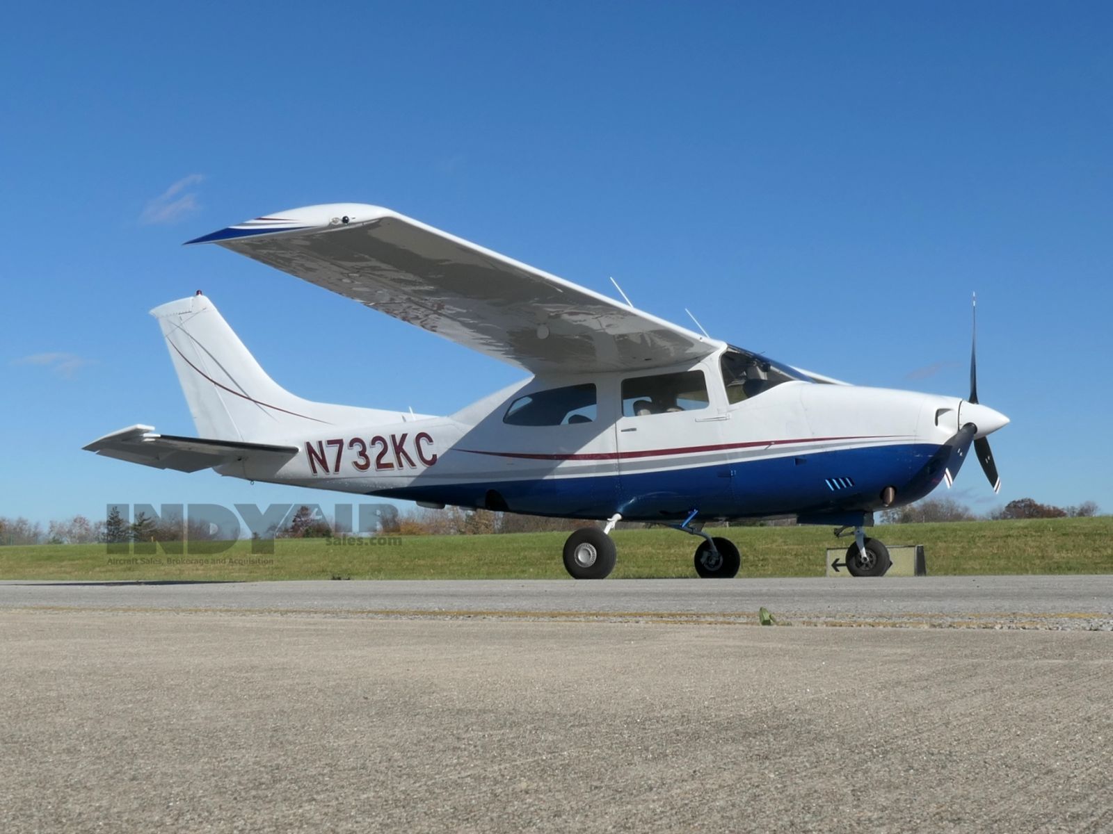 Cessna Turbo 210 - N732KC