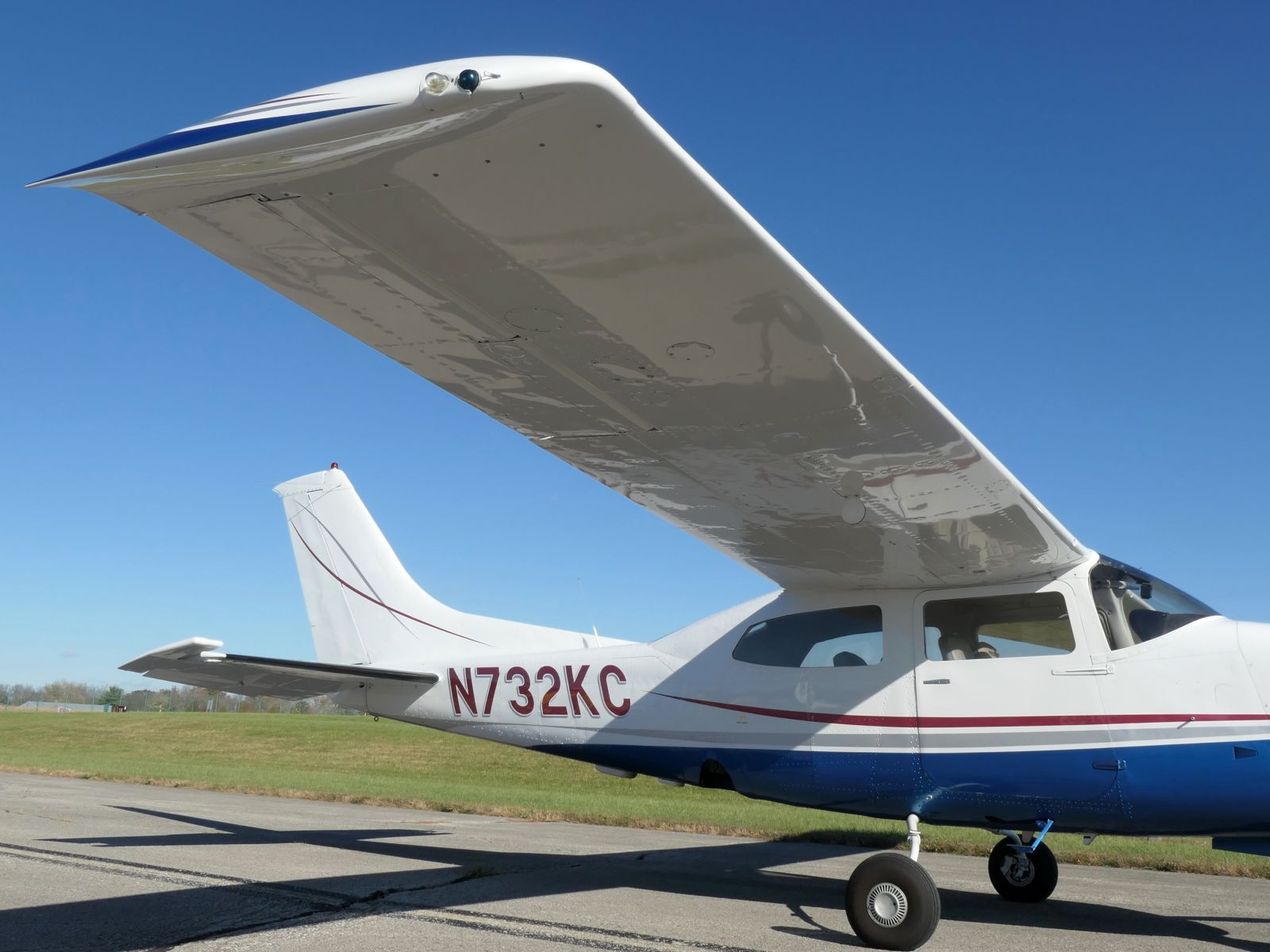 Cessna Turbo 210 - N732KC