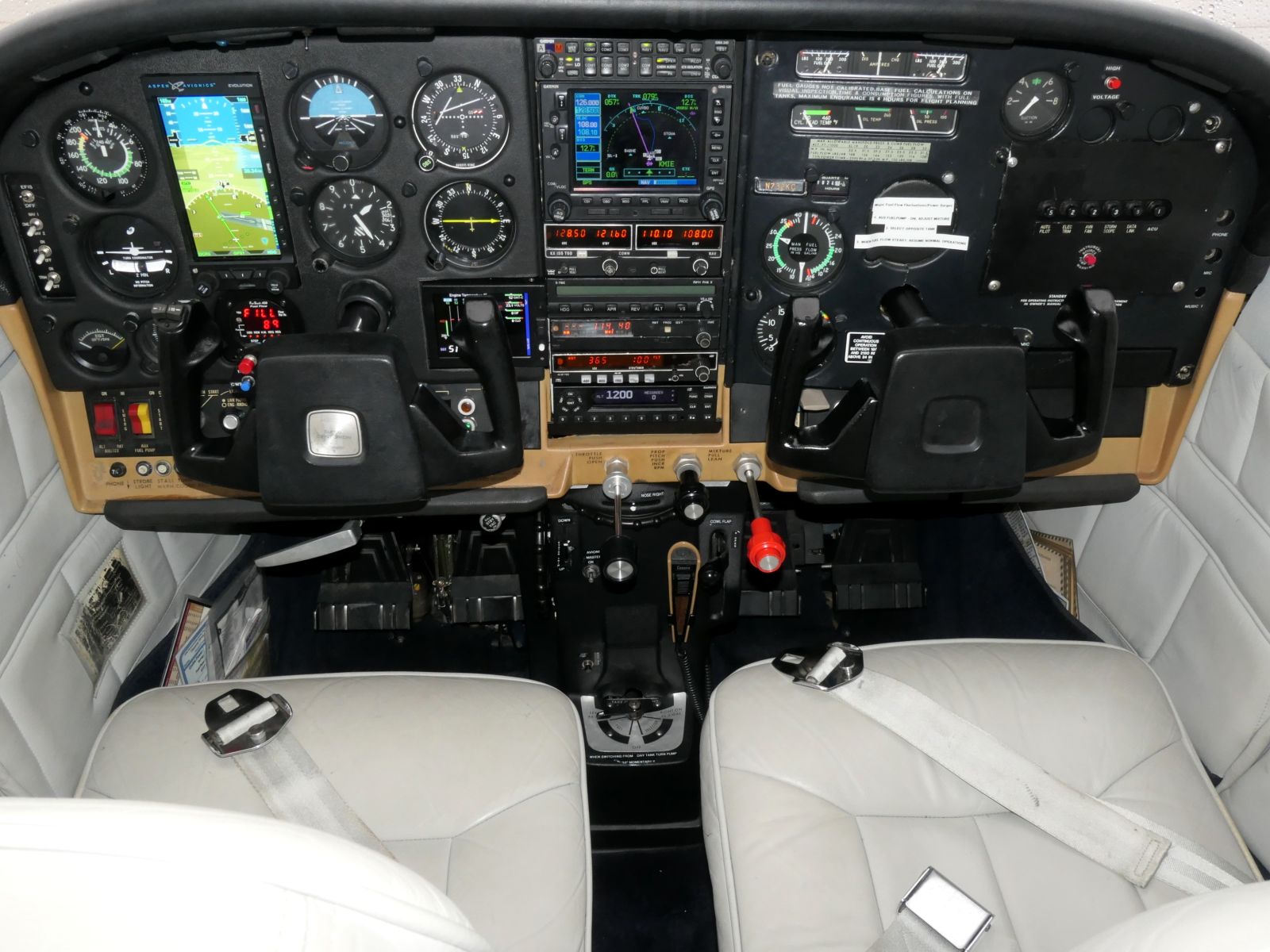 Cessna Turbo 210 - N732KC