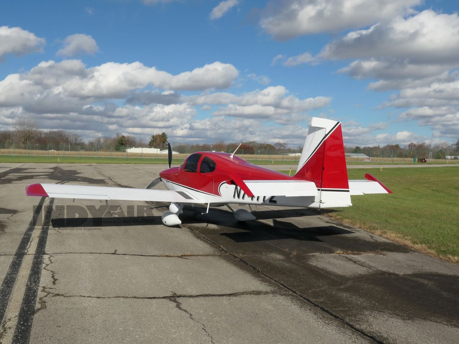 Vans RV-10 - N741TZ