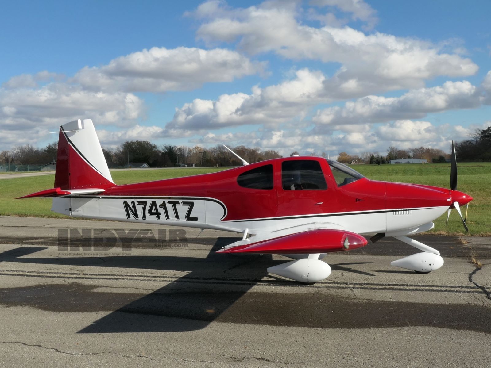 Vans RV-10 - N741TZ