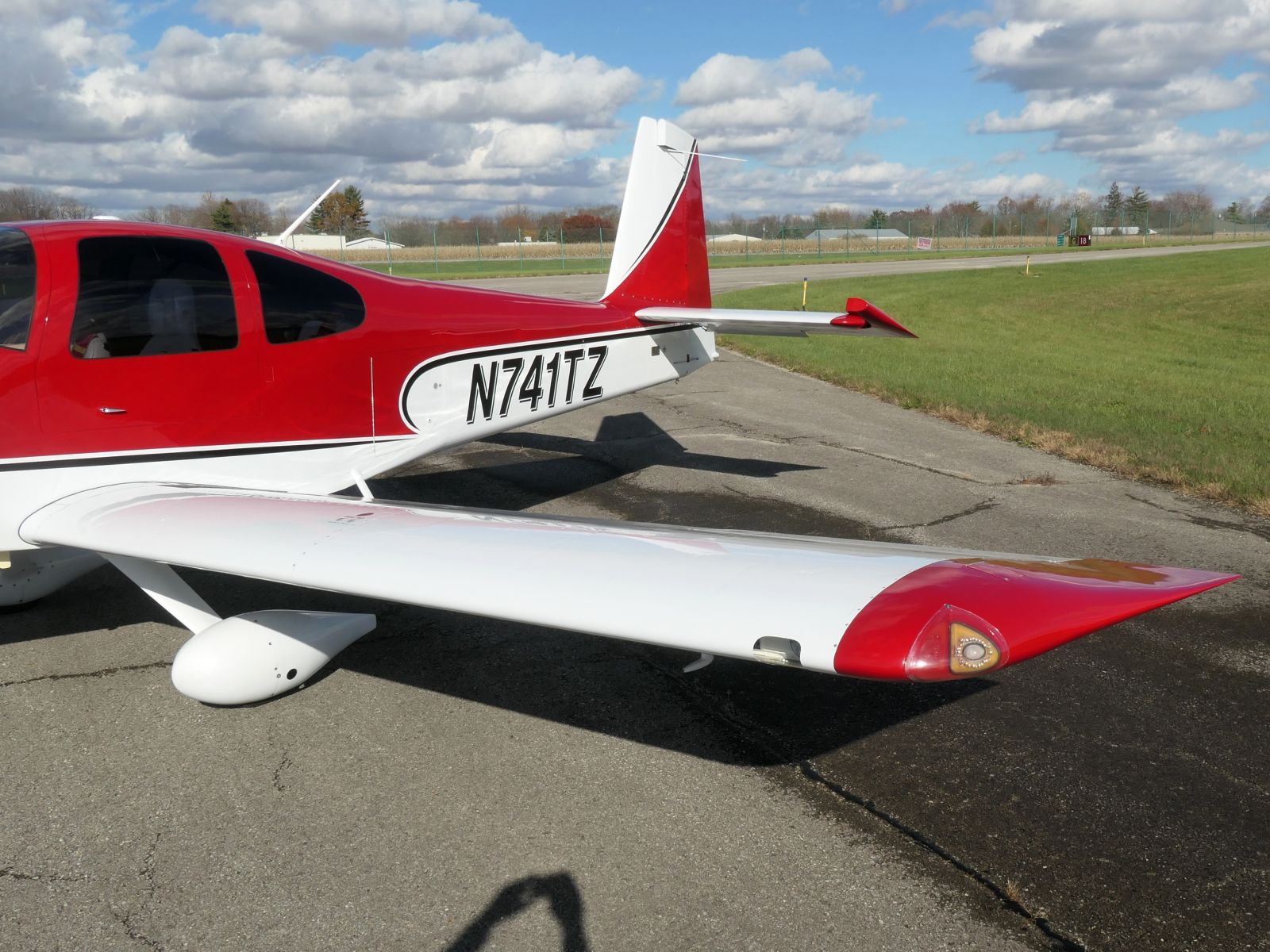 Vans RV-10 - N741TZ