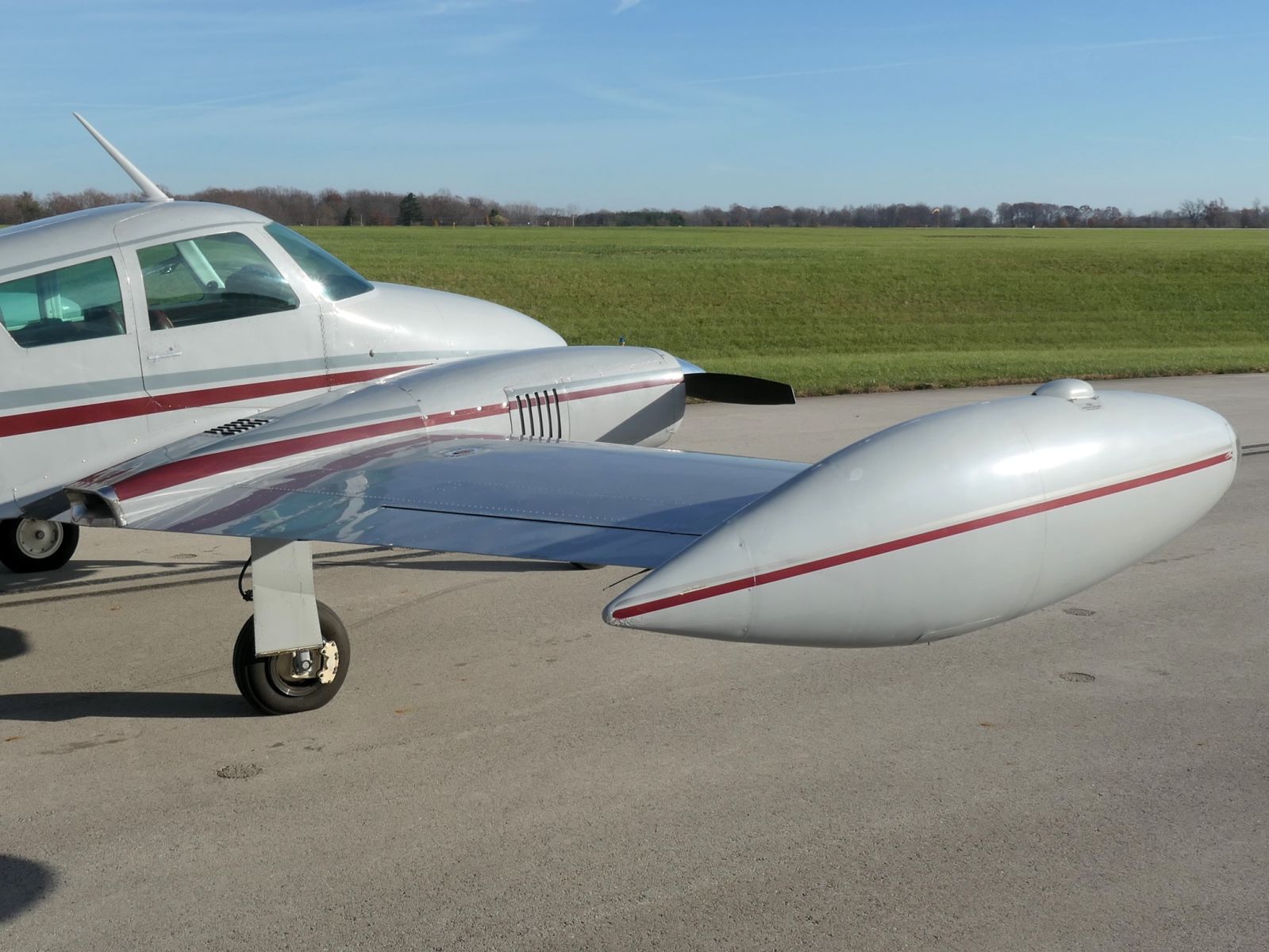 Cessna 310D-N3031R