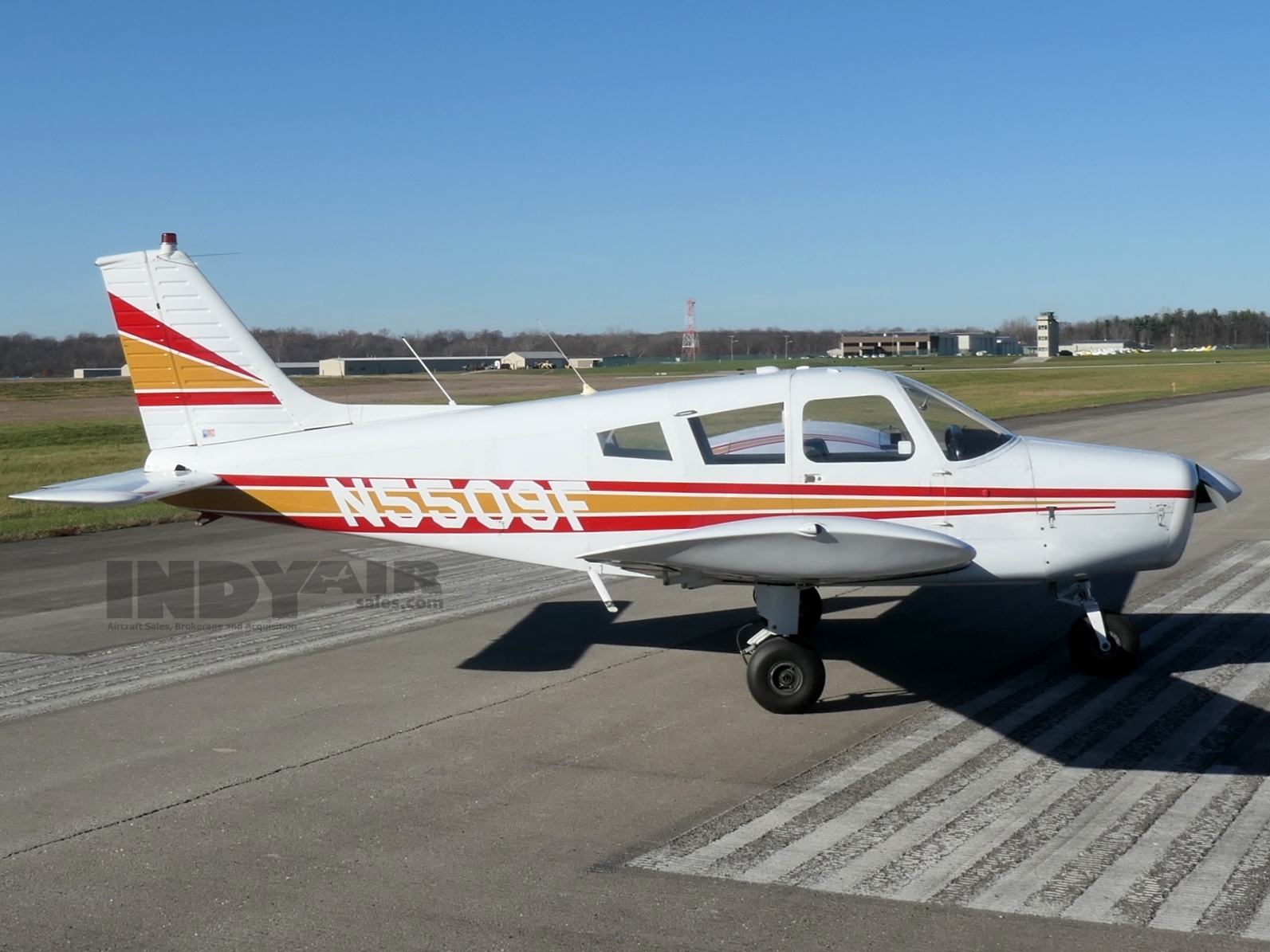 Piper Cherokee 140 - N5509F