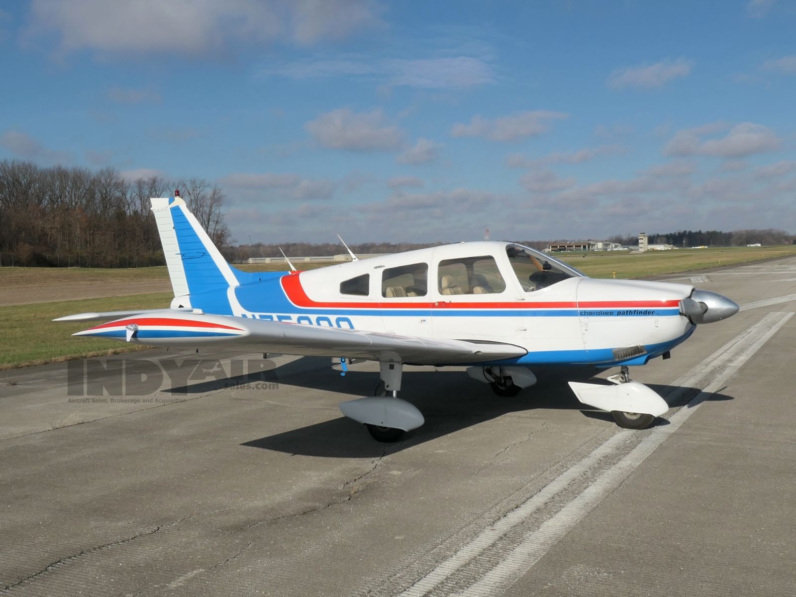 Piper Cherokee 235 - N75008