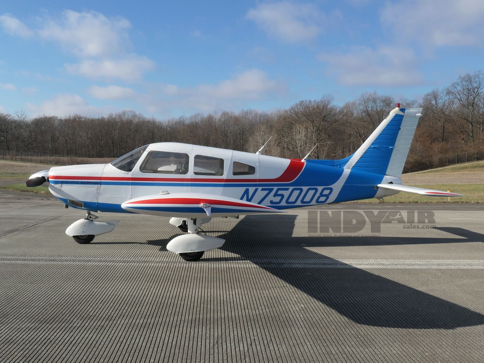 Piper Cherokee 235 - N75008