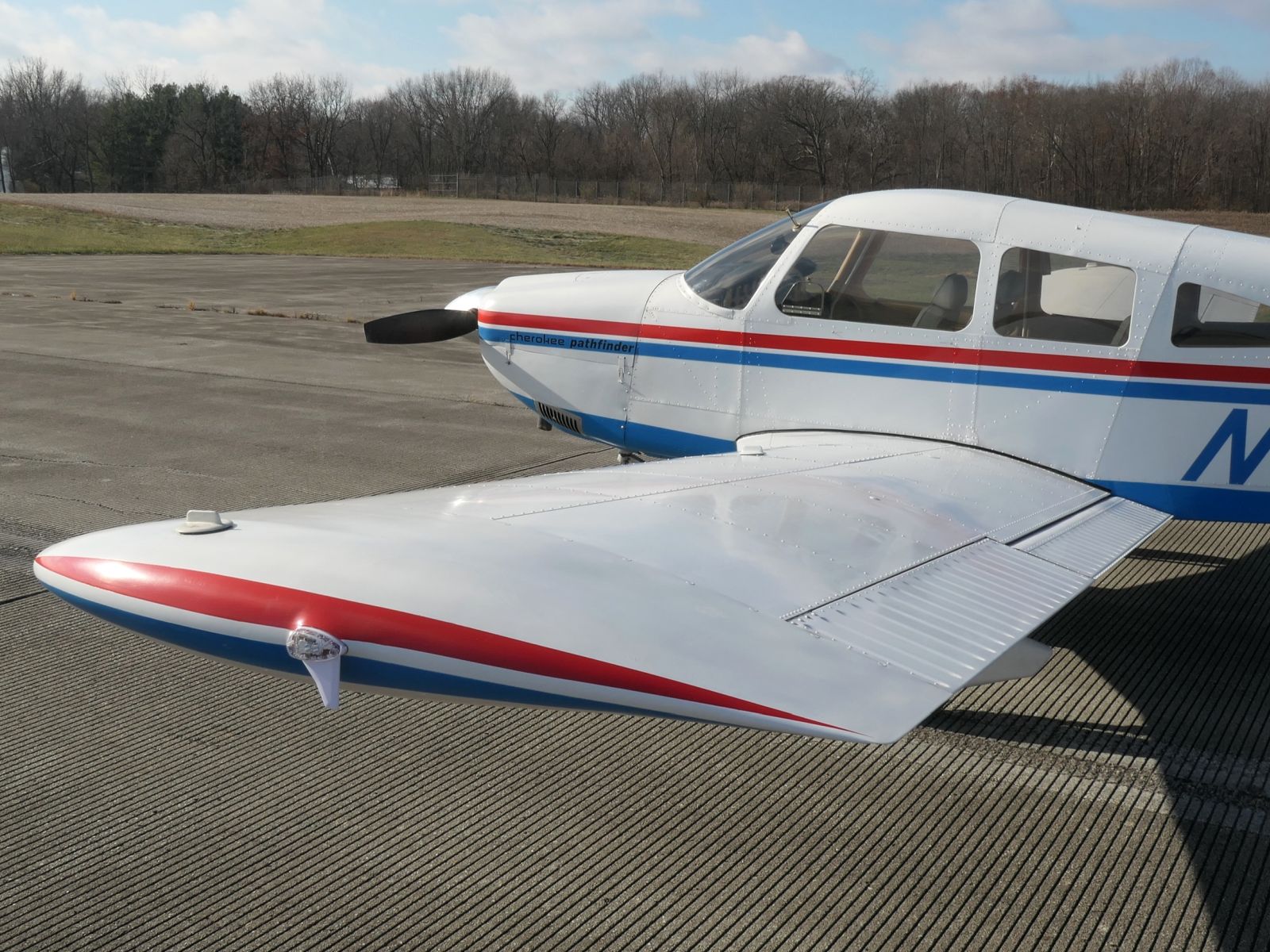 Piper Cherokee 235 - N75008