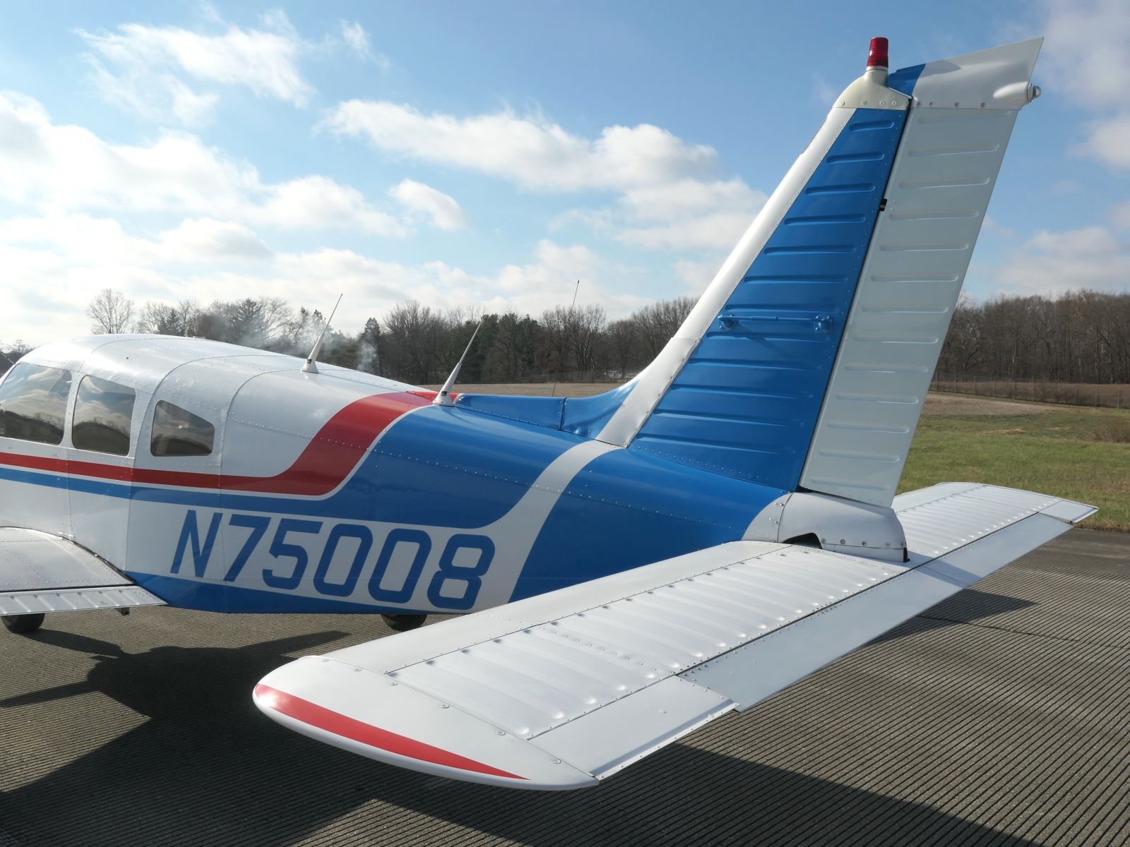 Piper Cherokee 235 - N75008