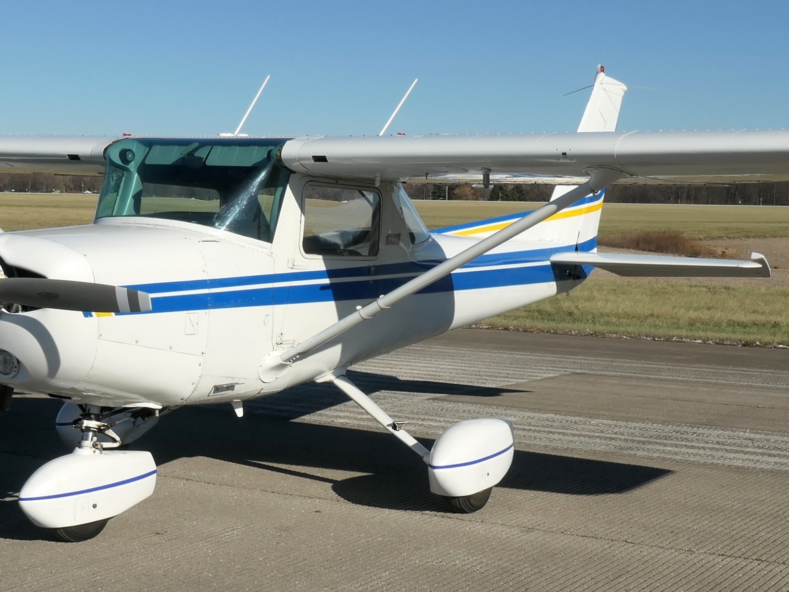 Cessna 152 - N6279P