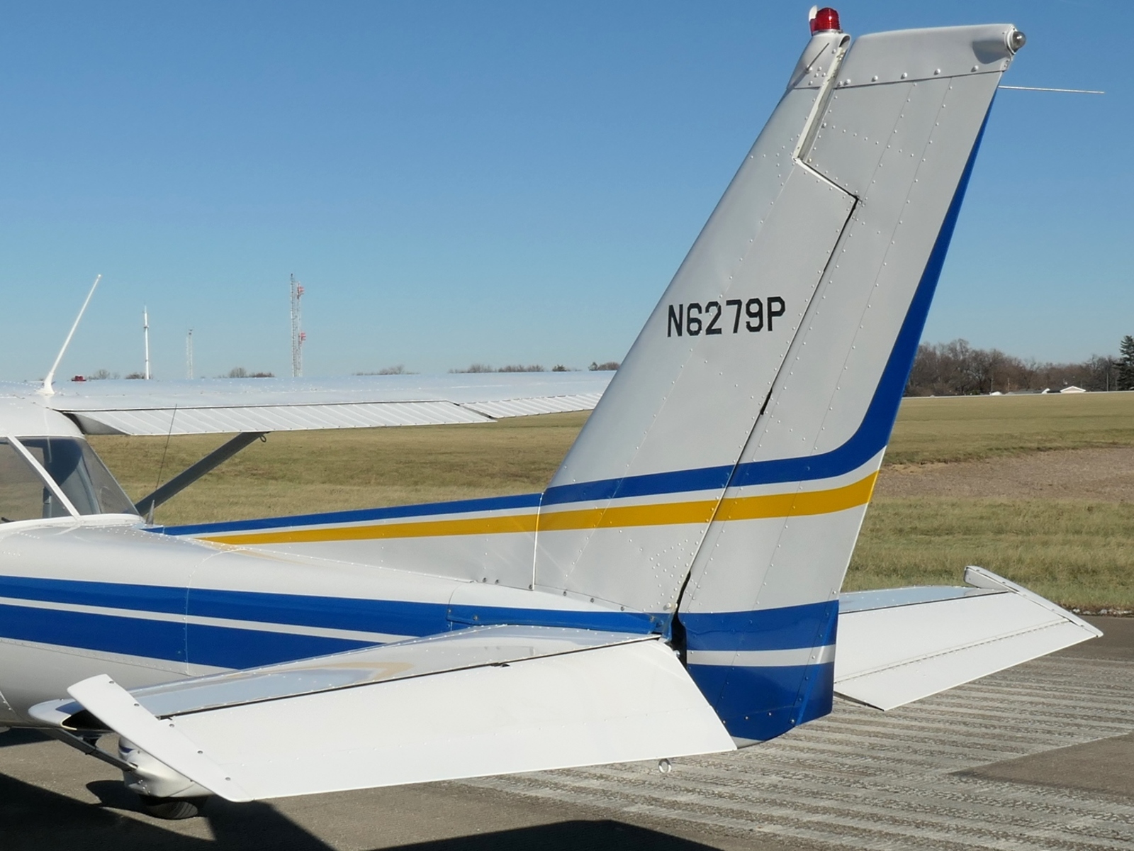 Cessna 152 - N6279P