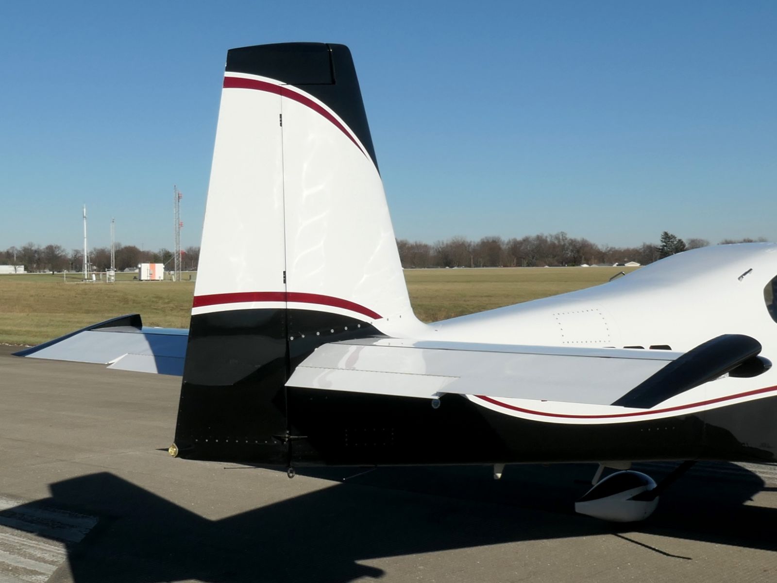 Vans RV-10 - N110DP