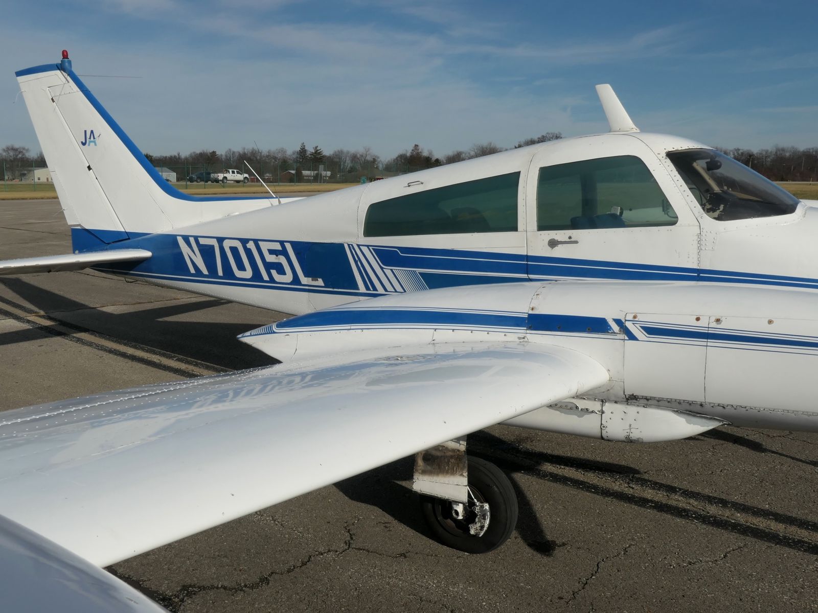 Cessna 310K - N7015L