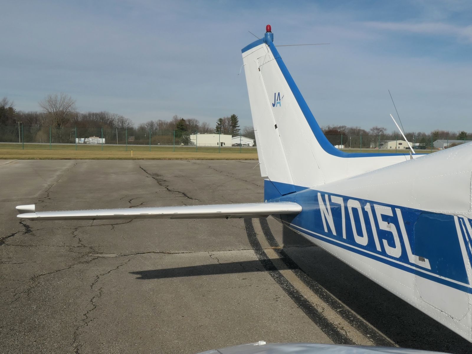 Cessna 310K - N7015L