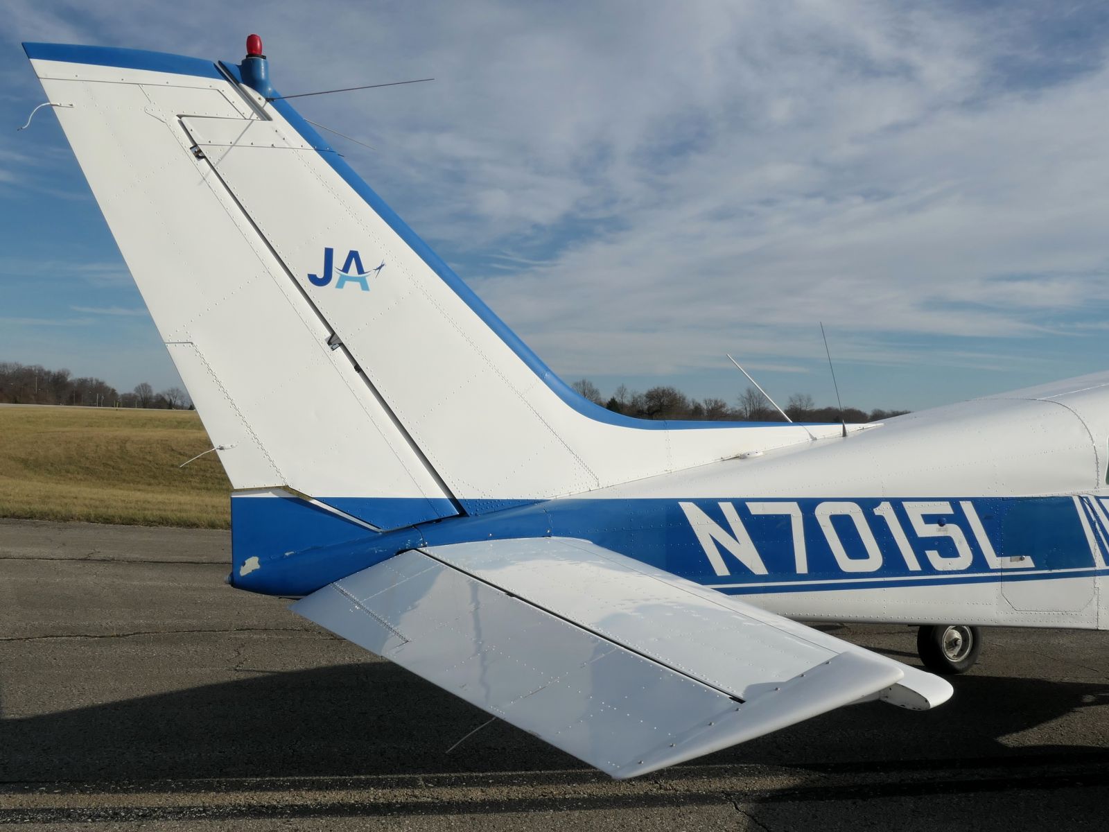 Cessna 310K - N7015L