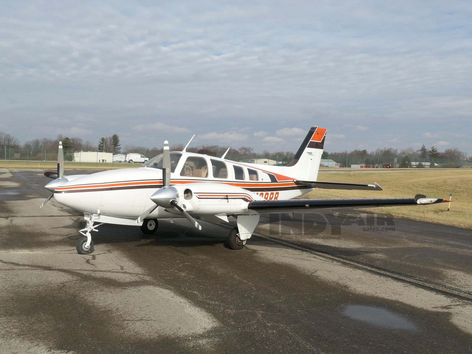 Beechcraft 58P - N199PB