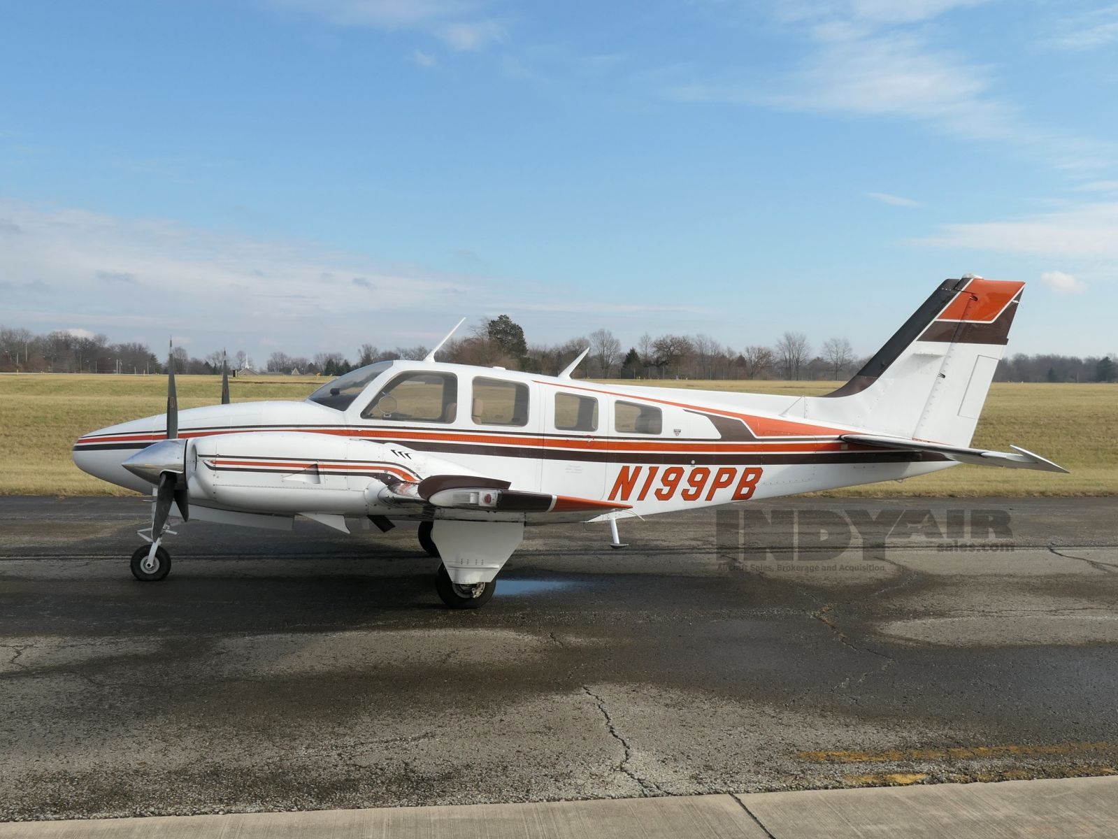 Beechcraft 58P - N199PB