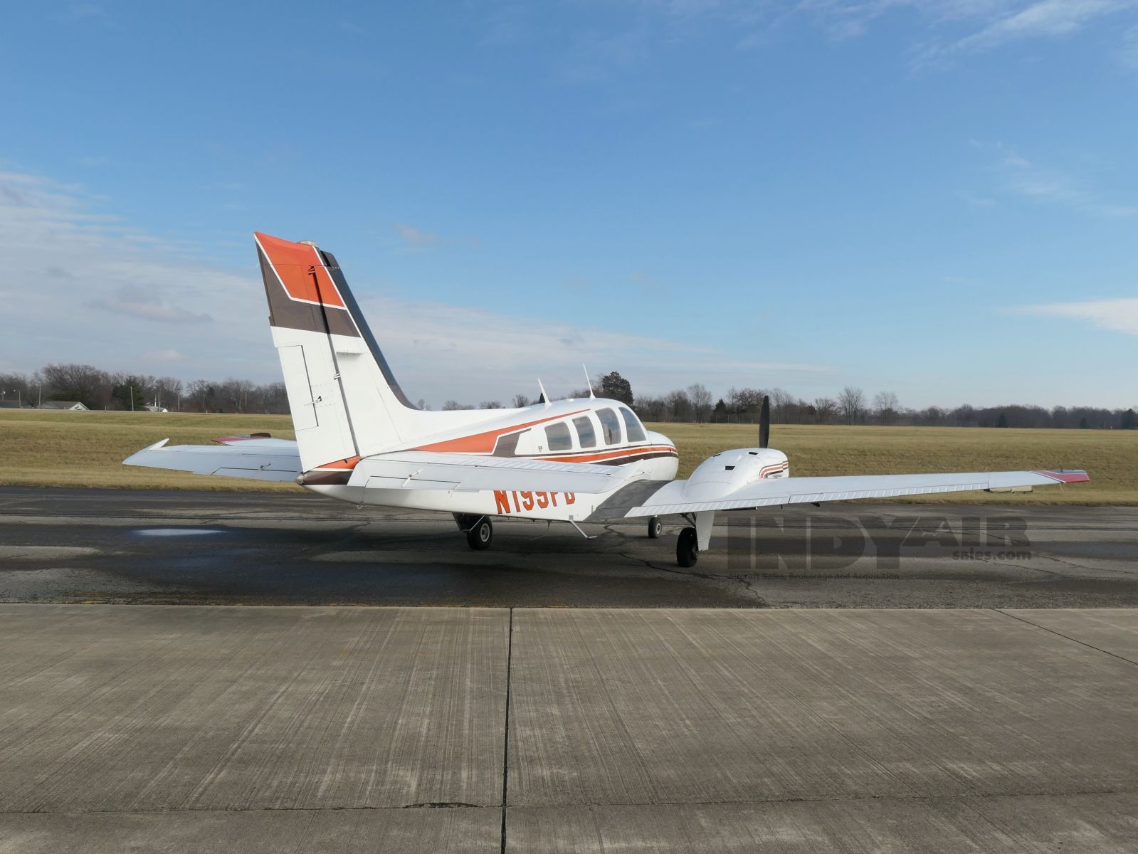 Beechcraft 58P - N199PB