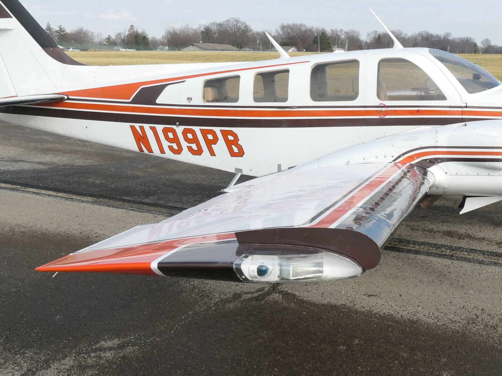 Beechcraft 58P - N199PB