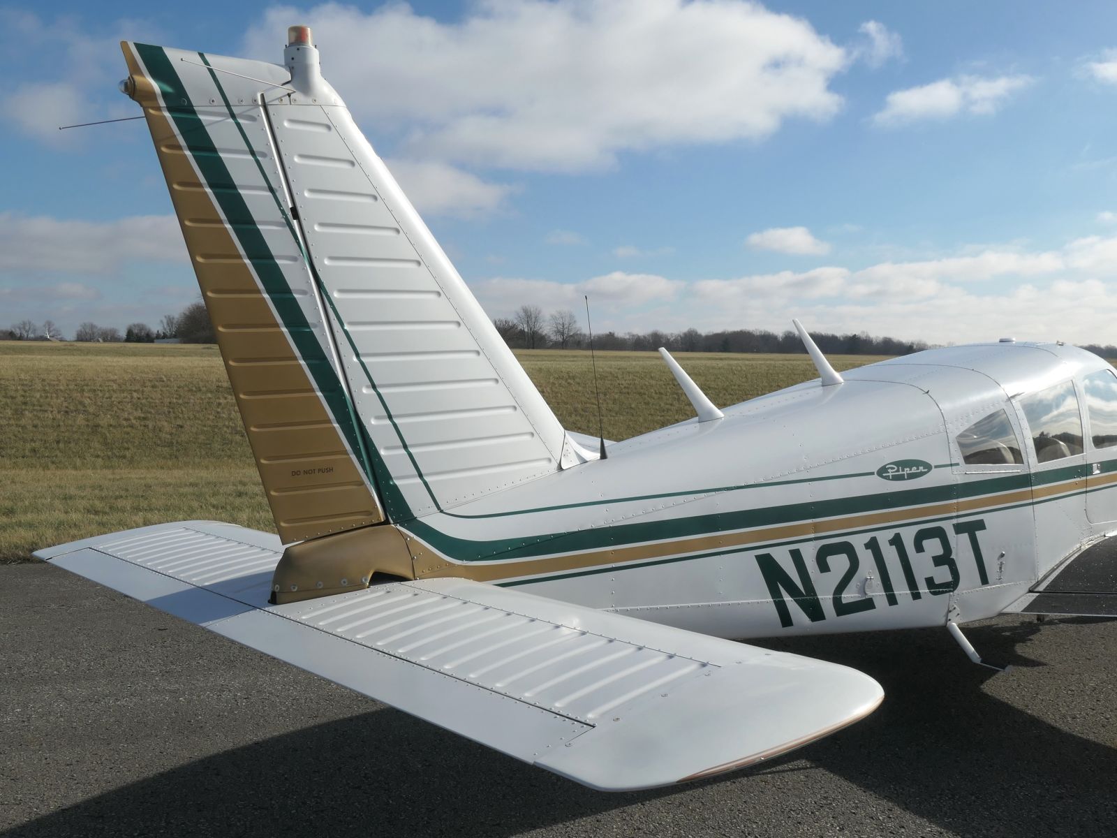 Piper Arrow - N2113T